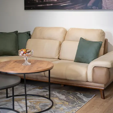 Luxury Adriatic Apartament Golem (Tirana)