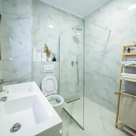 Luxury Adriatic * גולם