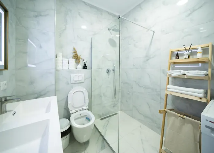 Luxury Adriatic Appartement Golem (Tirana)